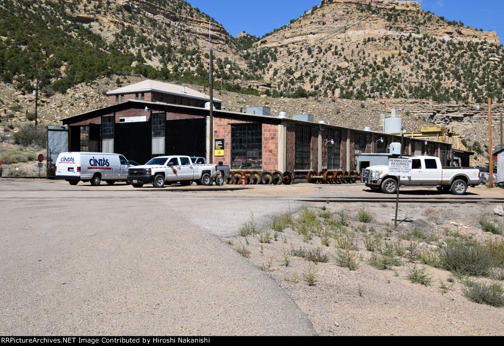 UTAH shops